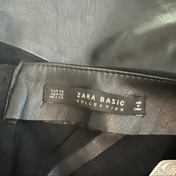 ZARA BASICS Contrasting Mini Faux Leather Skirt XS - Picture 3 of 8